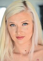 Emily Right in lingerie, Emily Right (emi036) ATK Premium: Emily Right (Emily Right in lingerie)