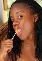 Black model Empress fucks a lollipop, Empress (emp001) ATK Exotics: Empress (Black model Empress fucks a lollipop)
