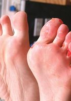 Erica in footfetish, Erica (eri009) ATK Archives: Erica (Erica in footfetish)
