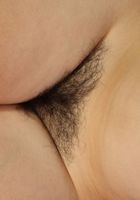 Hairy Genie makes her debut, Genie (gen016) ATK Archives: Genie (Hairy Genie makes her debut)
