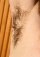 Juliette March Barefoot and Furry, Juliette March (jul076) ATK Natural & Hairy: Juliette March (Juliette March Barefoot and Furry)