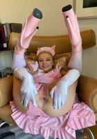 Paris White is here to clean your room and your dick, Paris White (par028) ATK Petites: Paris White (Paris White is here to clean your room and your dick)