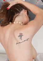 Hairy Sosha takes off her panties, Sosha (sos001) ATK Natural & Hairy: Sosha (Hairy Sosha takes off her panties)