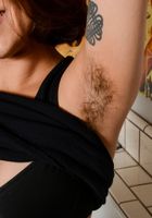 Hairy Viola makes her debut, Viola Starr (vio021) ATK Archives: Viola Starr (Hairy Viola makes her debut)
